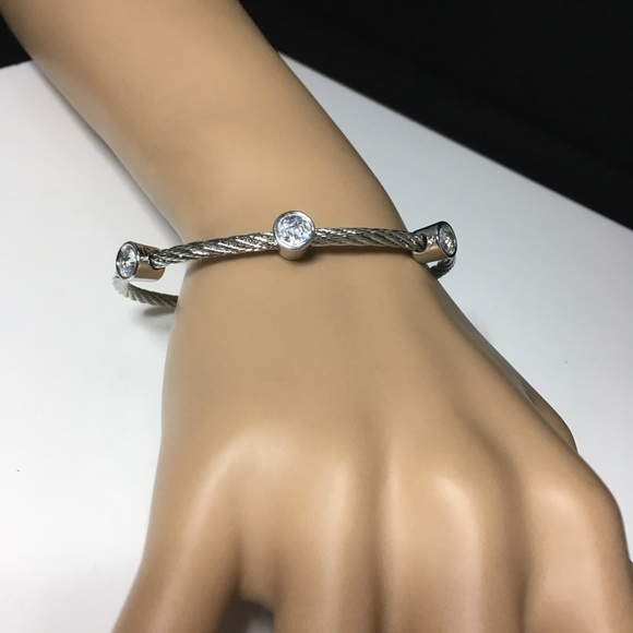 Jewelry - Picture 4 of 8